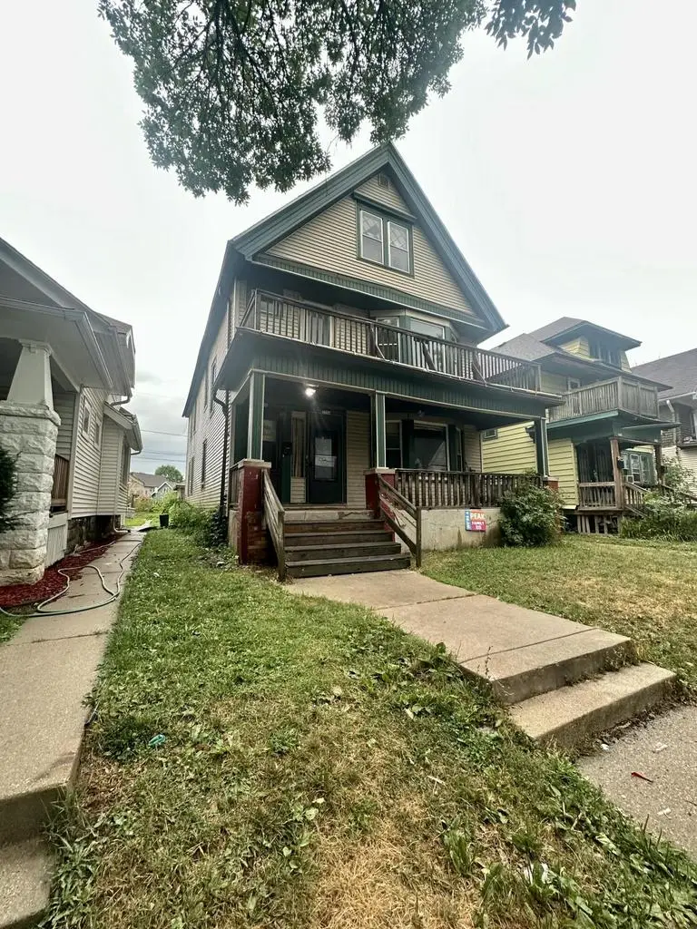 3754 W Roberts STREET #3756, Milwaukee, WI 53208 - #2