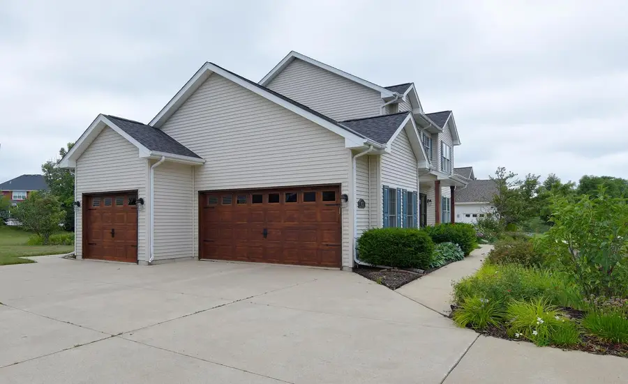 4851 W Alesci DRIVE, Franklin, WI 53132 - #3