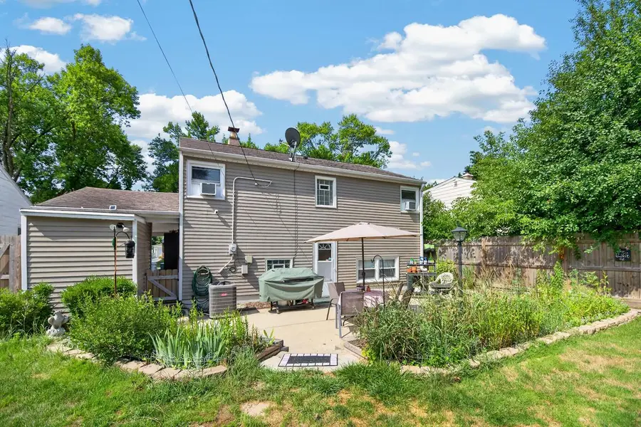 8036 W Scranton PLACE, Milwaukee, WI 53218 - #2