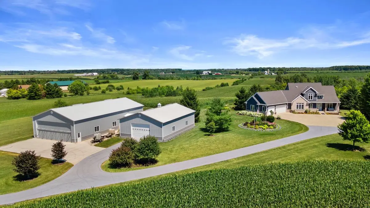 5102 Six Mile ROAD, Belgium, WI 53004 - #1