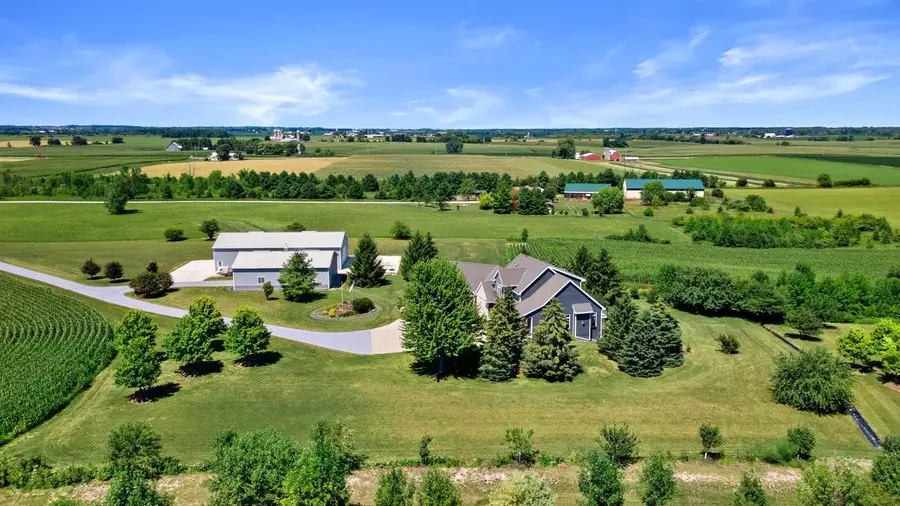 5102 Six Mile ROAD, Belgium, WI 53004 - #3