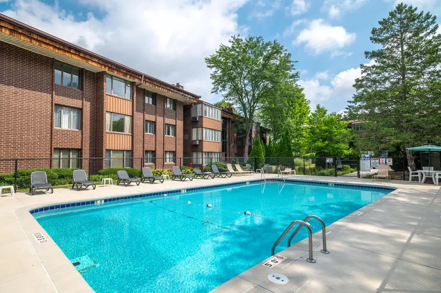 N85W15700 Ridge ROAD #104, Menomonee Falls, WI 53051 - #2
