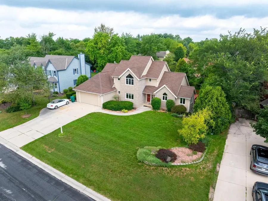 N53W14172 St Andrews DRIVE, Menomonee Falls, WI 53051 - #2