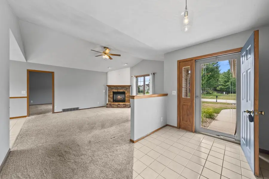 519 Danielson DRIVE, Darien, WI 53114 - #2