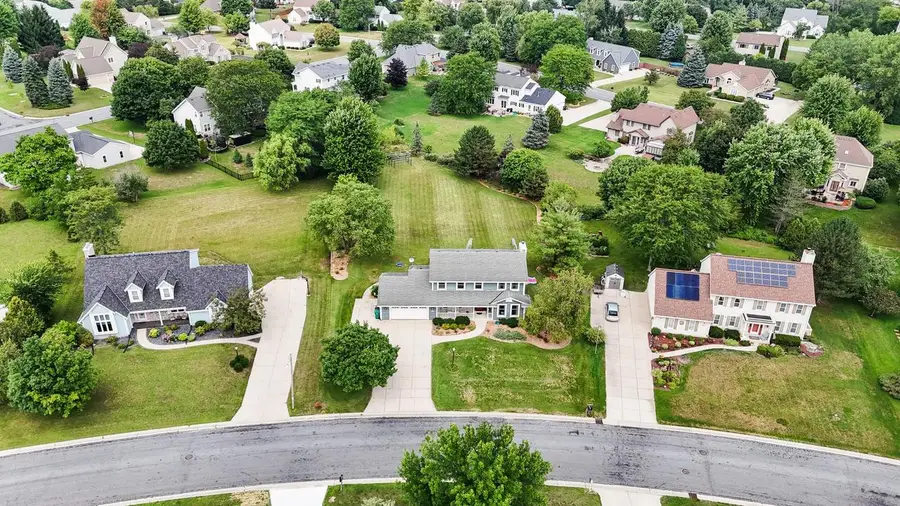 N65W14482 Redwood DRIVE, Menomonee Falls, WI 53051 - #2