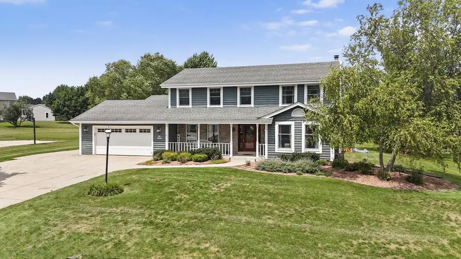N65W14482 Redwood DRIVE, Menomonee Falls, WI 53051 - #3