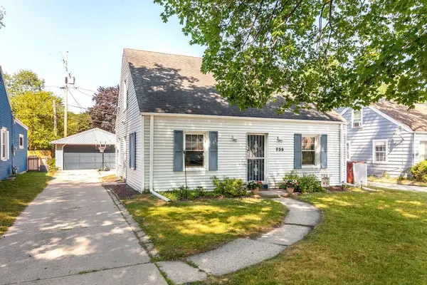 735 N 112th STREET, Wauwatosa, WI 53226