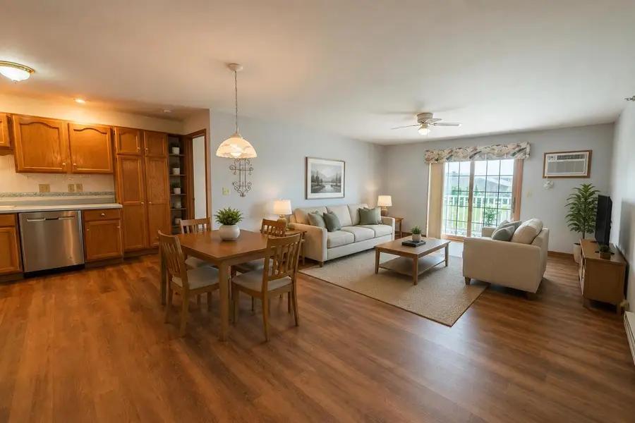 715 Canterberry COURT #212, West Bend, WI 53090 - #2