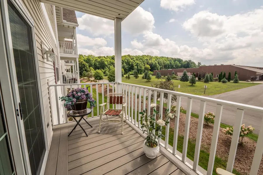 715 Canterberry COURT #212, West Bend, WI 53090 - #3