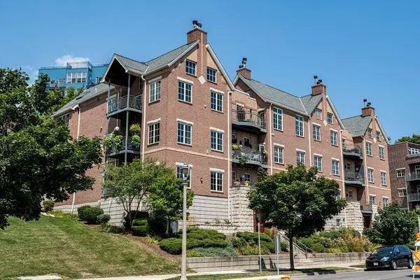 1809 N Commerce STREET #302, Milwaukee, WI 53212