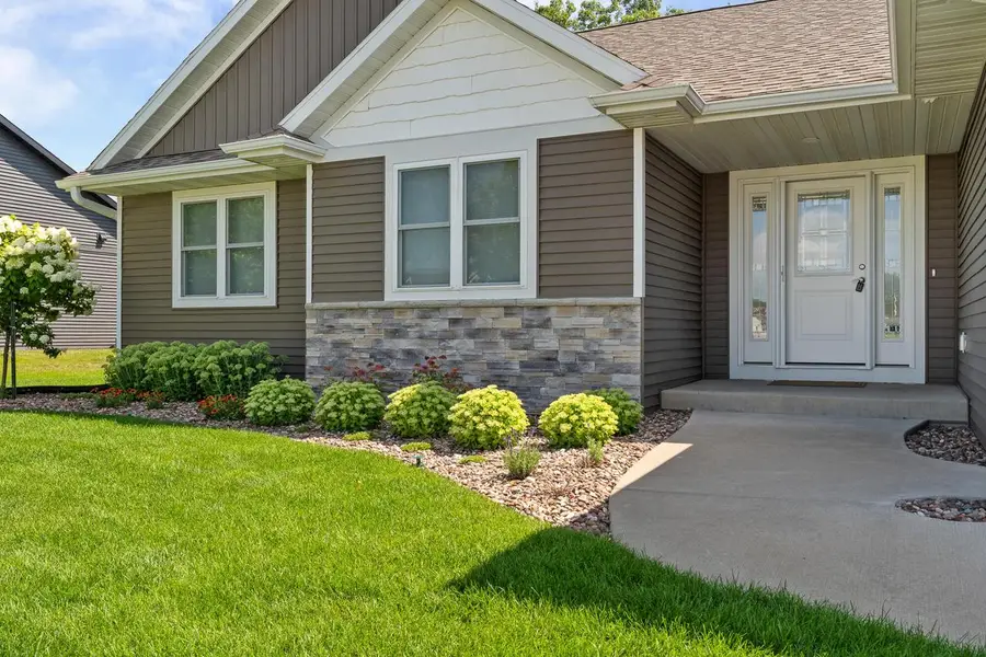 1315 Bridger DRIVE, Holmen, WI 54636 - #2