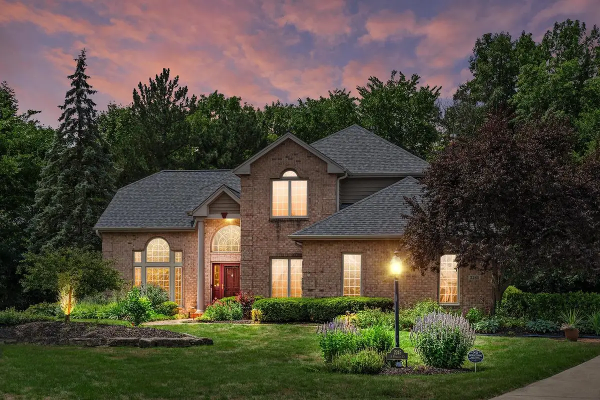 2245 S Foxglove COURT, New Berlin, WI 53151 - #1