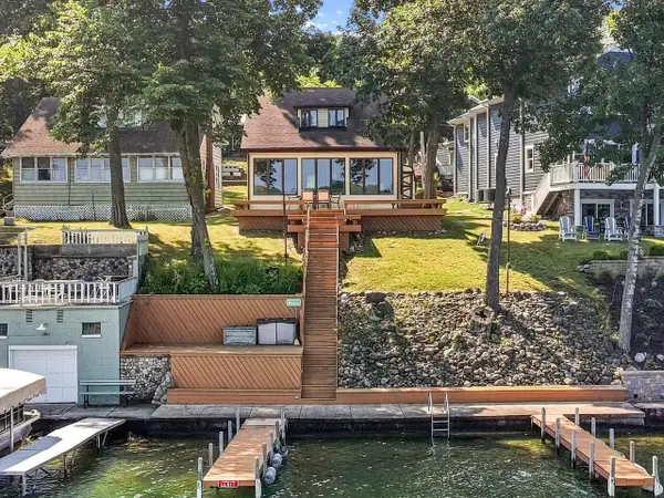 W5426 Solid Comfort ROAD, Elkhorn, WI 53121