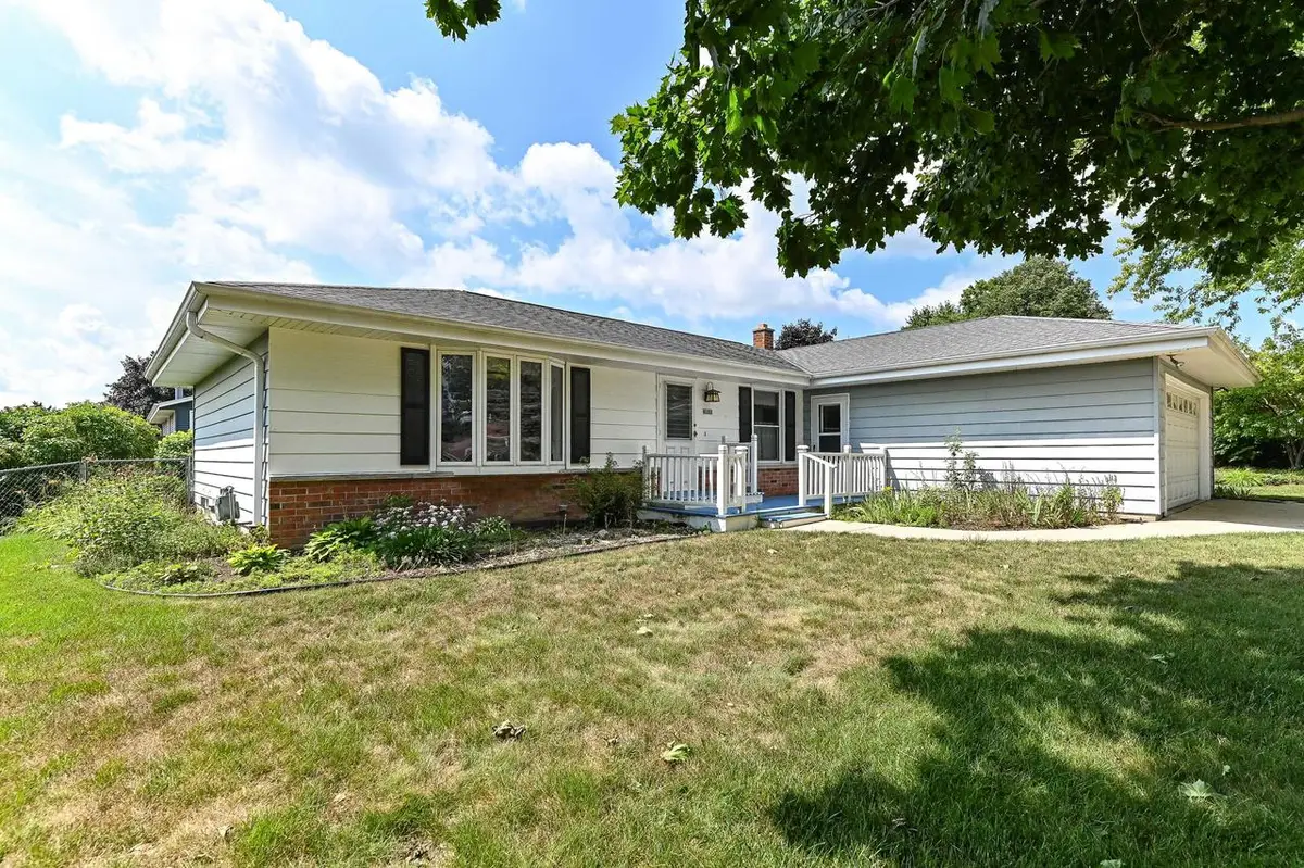 4153 W Granada STREET, Greenfield, WI 53221 - #1