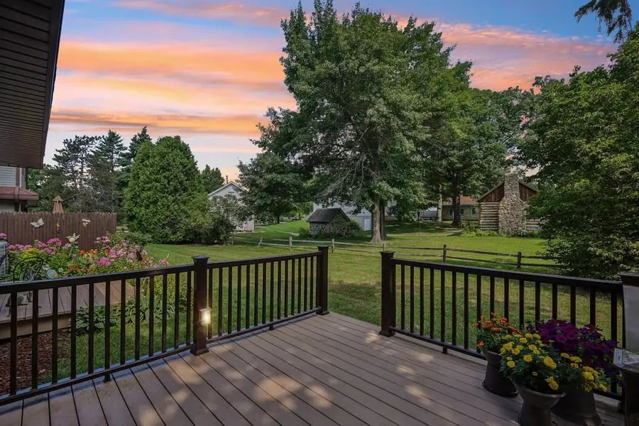 8108 S Forest Hills CIRCLE, Franklin, WI 53132 - #3