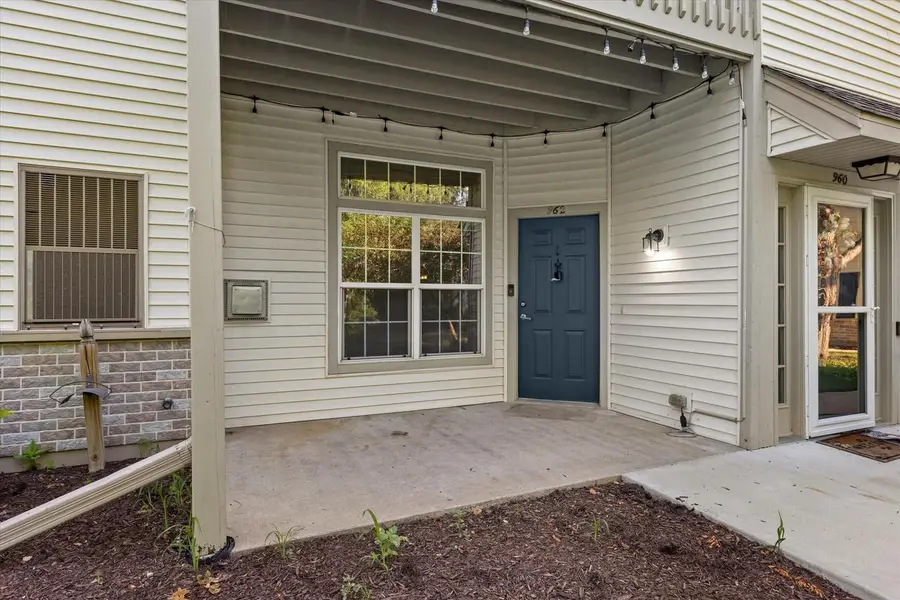 962 Bedford COURT #101, Racine, WI 53406 - #2