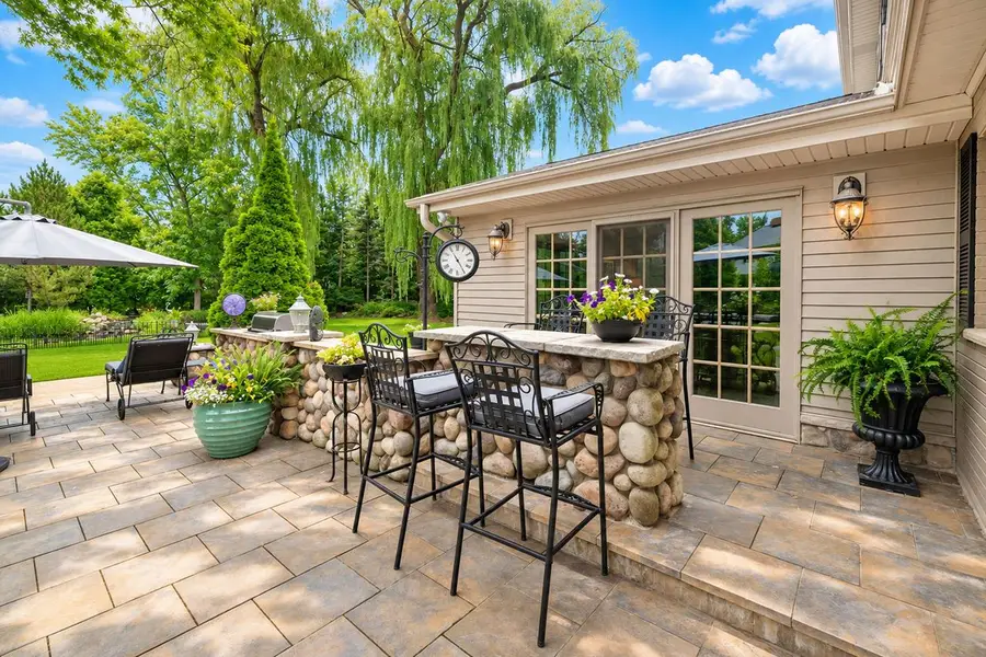 9516 N Apple Blossom LANE, Bayside, WI 53217 - #2