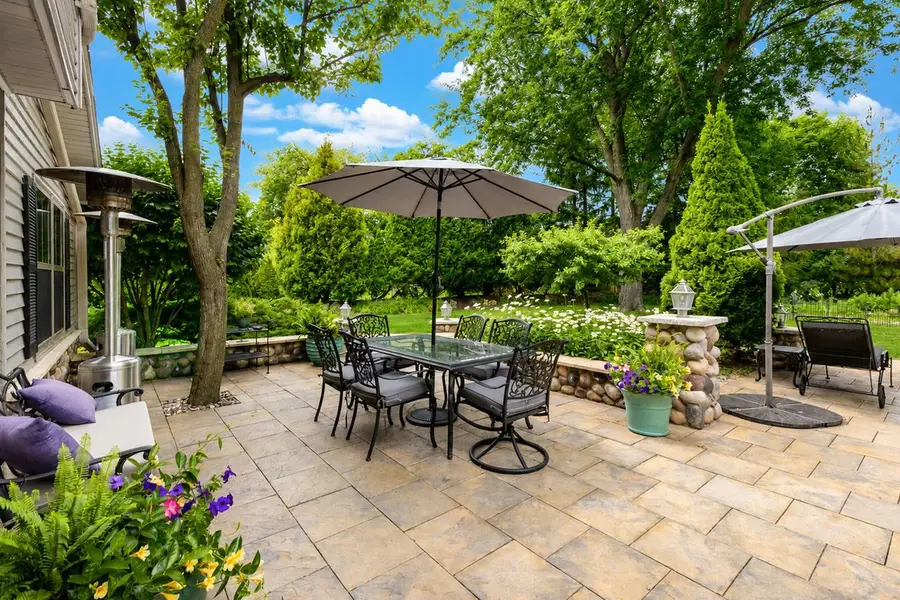 9516 N Apple Blossom LANE, Bayside, WI 53217 - #3