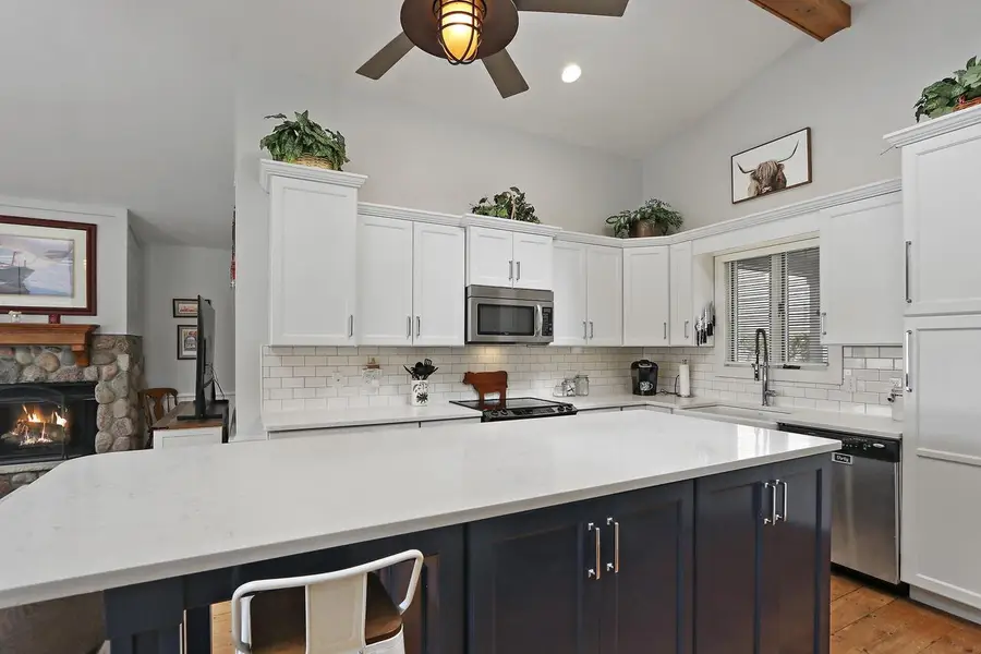 W5193 Sterlingworth COURT, Elkhorn, WI 53121 - #3