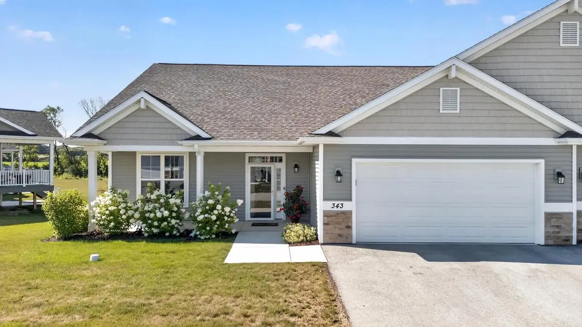 343 Greystone CIRCLE, Plymouth, WI 53073 - #1