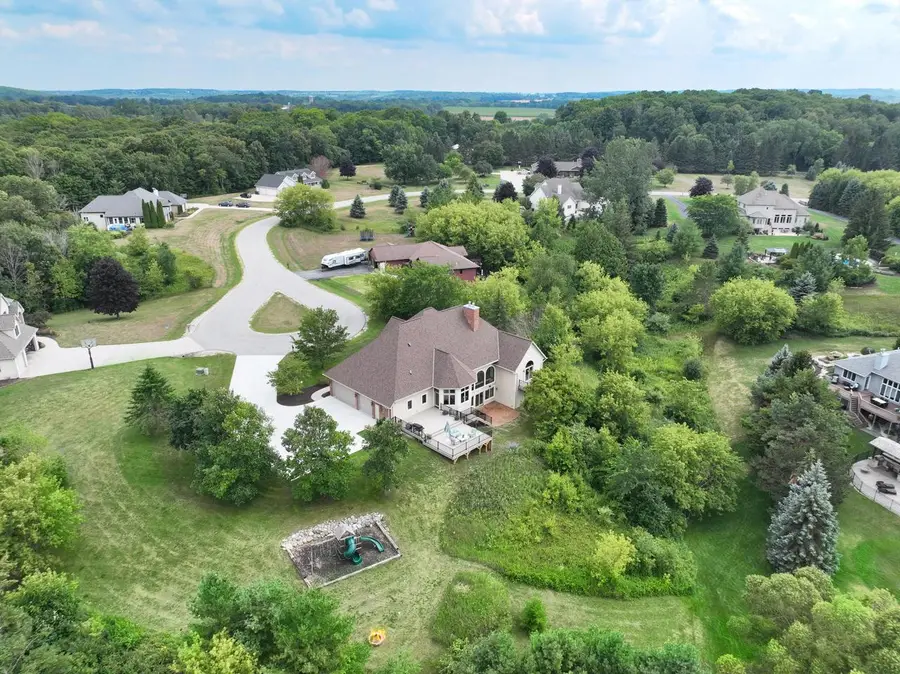 W6178 Oak Vista LANE, Plymouth, WI 53073 - #2