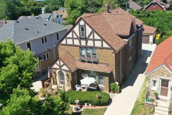 1620 E Olive STREET #1622, Shorewood, WI 53211