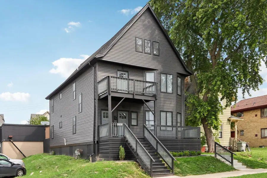 2212 N Cambridge AVENUE #2214, Milwaukee, WI 53202 - #2