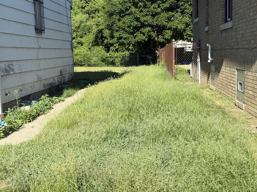 2628 N 7th STREET, Milwaukee, WI 53212 - #3