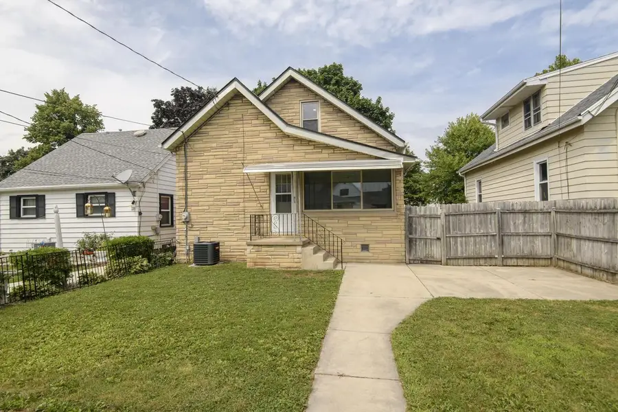 3727 E Underwood AVENUE, Cudahy, WI 53110 - #2
