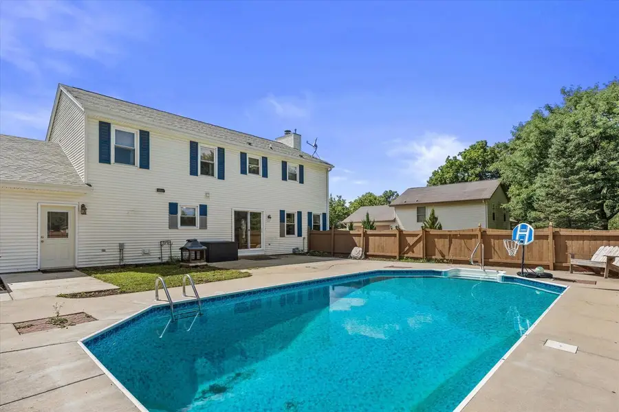 7115 Joy Marie LANE, Waterford, WI 53185 - #2