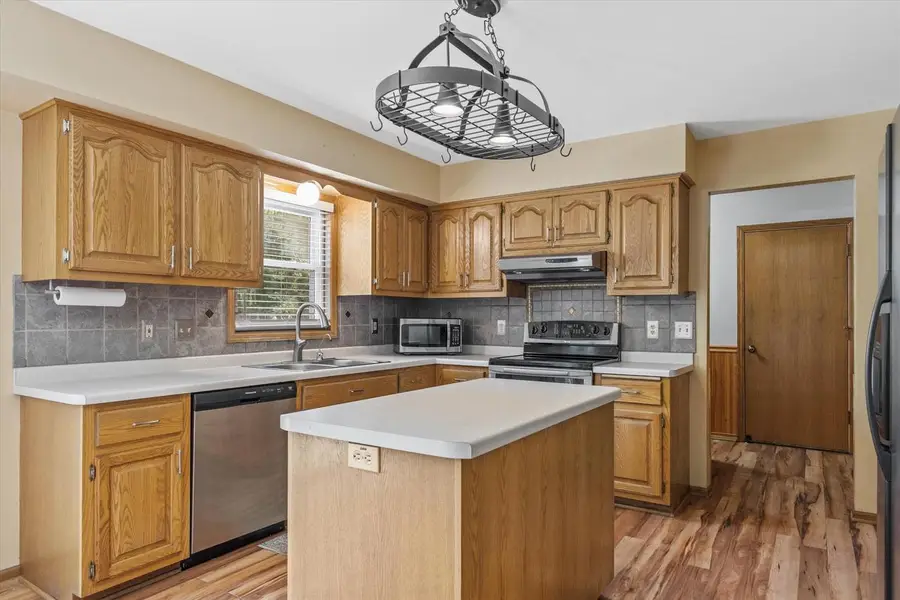 7115 Joy Marie LANE, Waterford, WI 53185 - #3