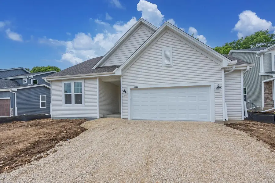 1141 Mount Vernon DRIVE, Hartford, WI 53027 - #2