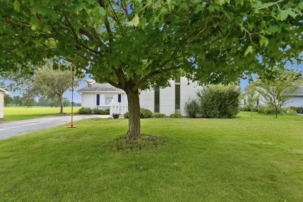 10119 Dunkelow ROAD, Franksville, WI 53126
