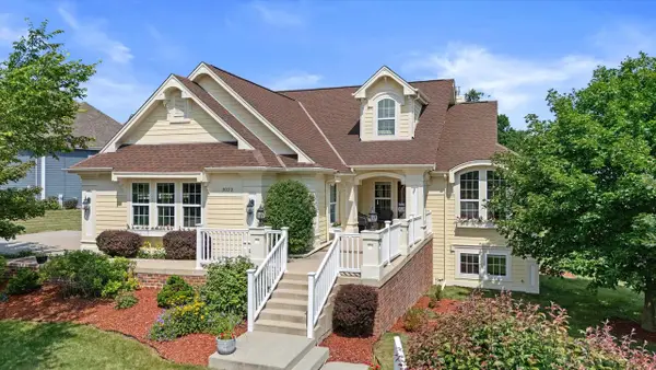 3022 Nostalgic COURT, Hubertus, WI 53033
