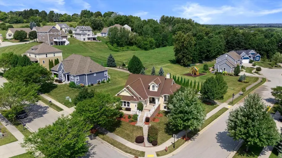 3022 Nostalgic COURT, Hubertus, WI 53033 - #2