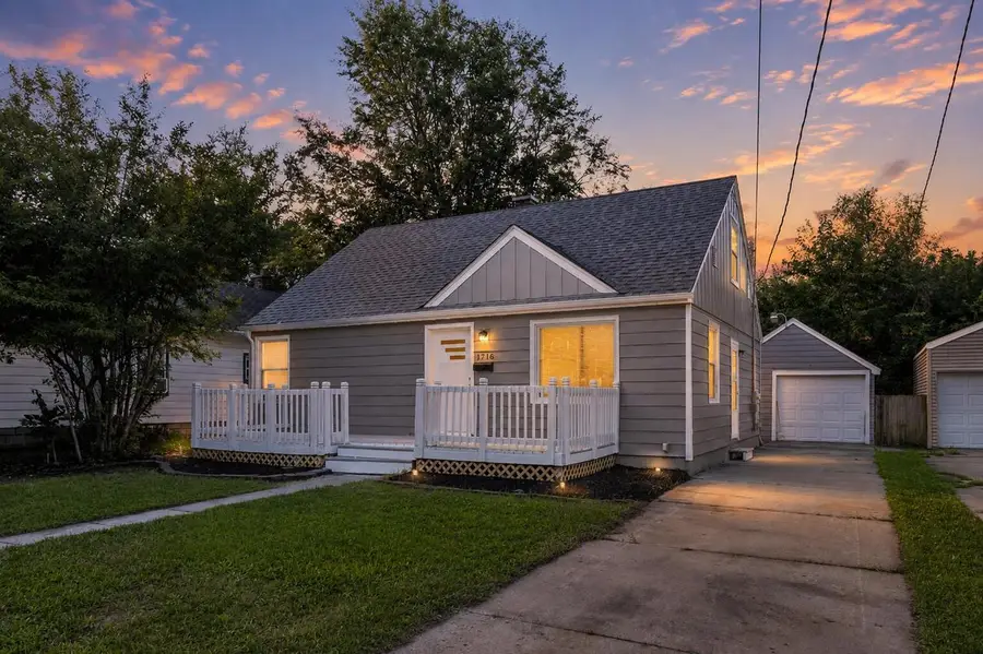 1716 W Grand AVENUE, Beloit, WI 53511 - #2
