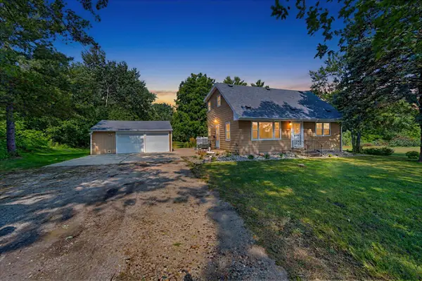 6248 County HWY V, Caledonia, WI 53108