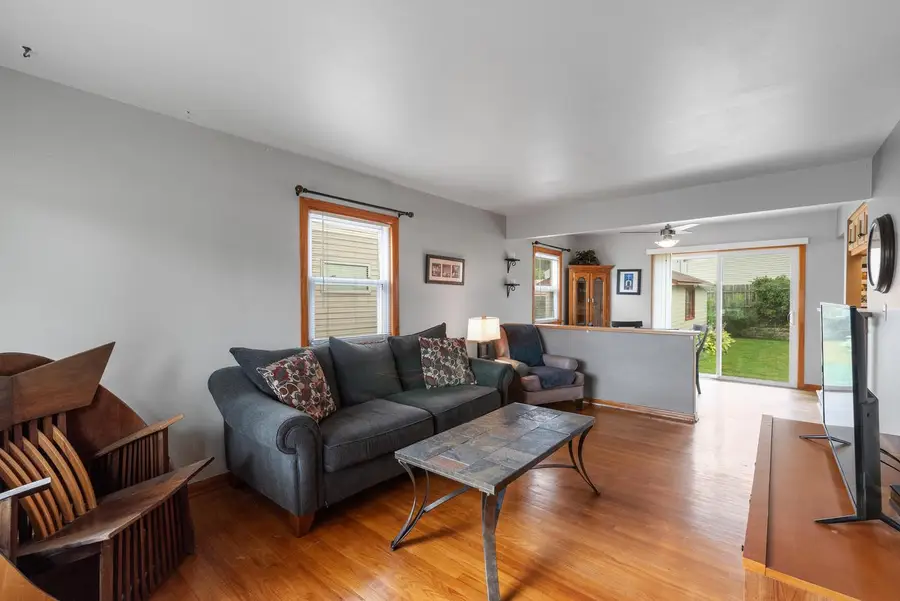 4045 S Hately AVENUE, Saint Francis, WI 53235 - #2