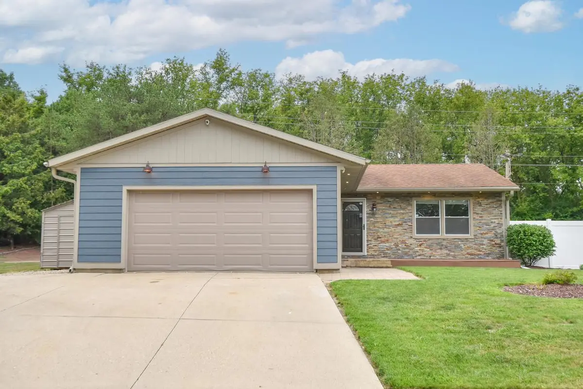 400 Indiana COURT, West Bend, WI 53095 - #1