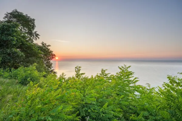 580 Lake Shore ROAD, Grafton, WI 53024