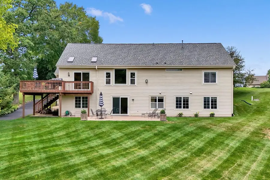 S28W30753 Wild Berry LANE, Waukesha, WI 53188 - #2