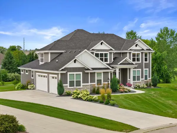 N42W22777 London COURT, Pewaukee, WI 53072