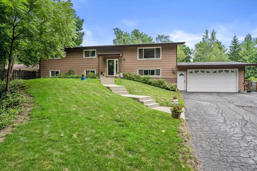 W153N9940 Neptune DRIVE, Germantown, WI 53022 - #2