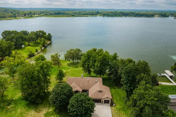 W5677 Carol COURT, Pardeeville, WI 53954