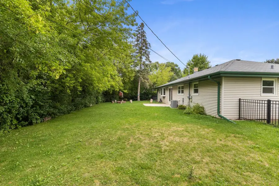 335 Fairway DRIVE, Brookfield, WI 53005 - #2