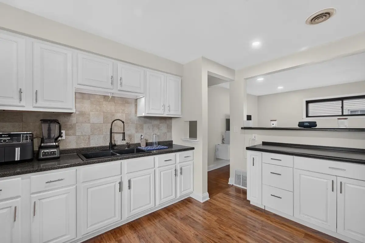 4643 S Logan AVENUE, Milwaukee, WI 53207 - #1