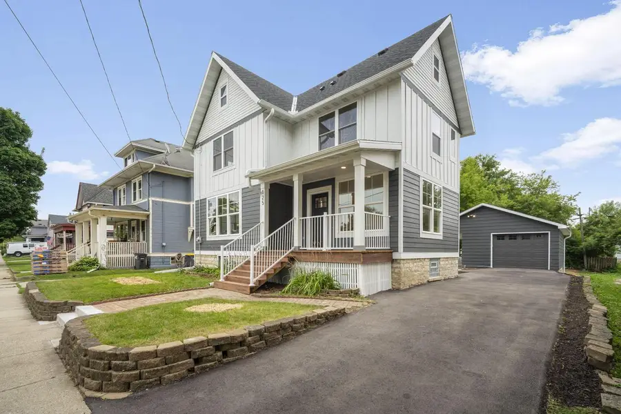 125 E Park AVENUE, Waukesha, WI 53186 - #2