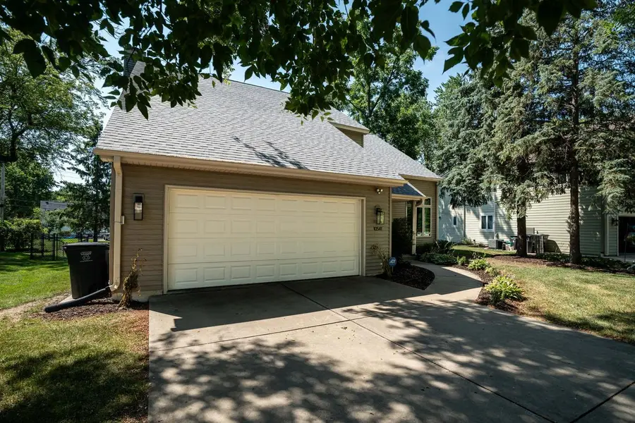 10541 W Pine Ridge ROAD, Milwaukee, WI 53228 - #3