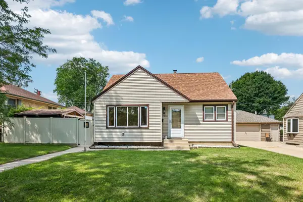 2935 S 93rd STREET, West Allis, WI 53227