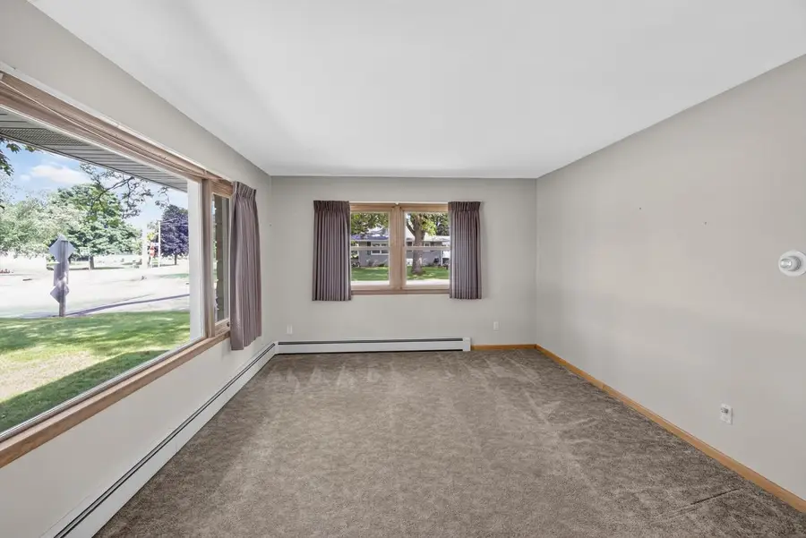W8491 Spring View DRIVE, Kewaskum, WI 53040 - #2